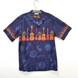 Winnie Fashion Mens Y2K Hawaiian Shirt Medium Coastal Travel Resort Vacation 90s